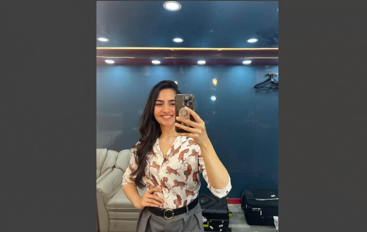 Acterss Rukmini Vasanth , Rukmini Vasanth, NTR Jr., Prashanth Neel, NTR Neel Project, Telugu Film News, Indian Cinema, Casting Rumors, Rukmini Vasanth Instagram, Tiger Tiger Burning Bright, NTR Jr. nickname "Young Tiger", NTR Jr. film update, Prashanth Neel next movie, Mythri Movie Makers, Pan-India film, Sapta Sagaradaache Ello actress, South Indian cinema buzz, Celebrity social media hint, Film industry speculation, Vanity van selfie, William Blake's The Tyger, Unconfirmed casting, Anticipated movies 2025, Tollywood updates, NTR, Jr NTR, KGF director, Salaar director, Mythri Movie Makers, Bollywood News , Film Casting, Movie Rumors, Entertainment News, Social Media Frenzy,