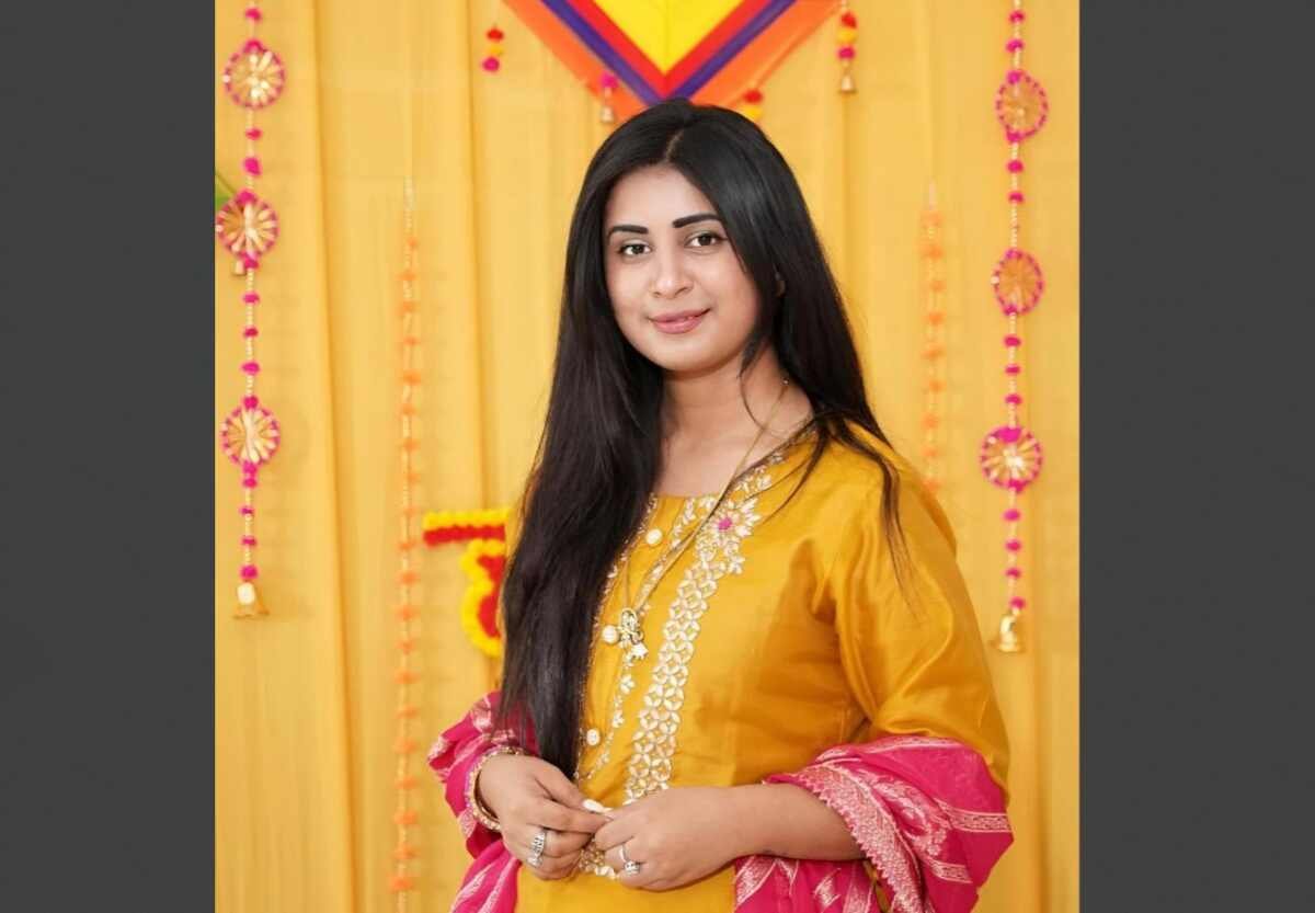 Riddhima Sharma, Just Baat Podcast, Celebrity Stylist, Actress, Viral Clip, Shubman Gill, Virat Kohli, Pooja Chopra, Hardik Pandya, Falaq Naaz, Sonam Kapoor, Manisha Rani, Nitish Rana, Candid Interview, Celebrity Opinions, Rapid Fire, Bollywood News, Entertainment, Podcast Interview, Personalities, Fashion Icon, Konark Jain,Hello Women