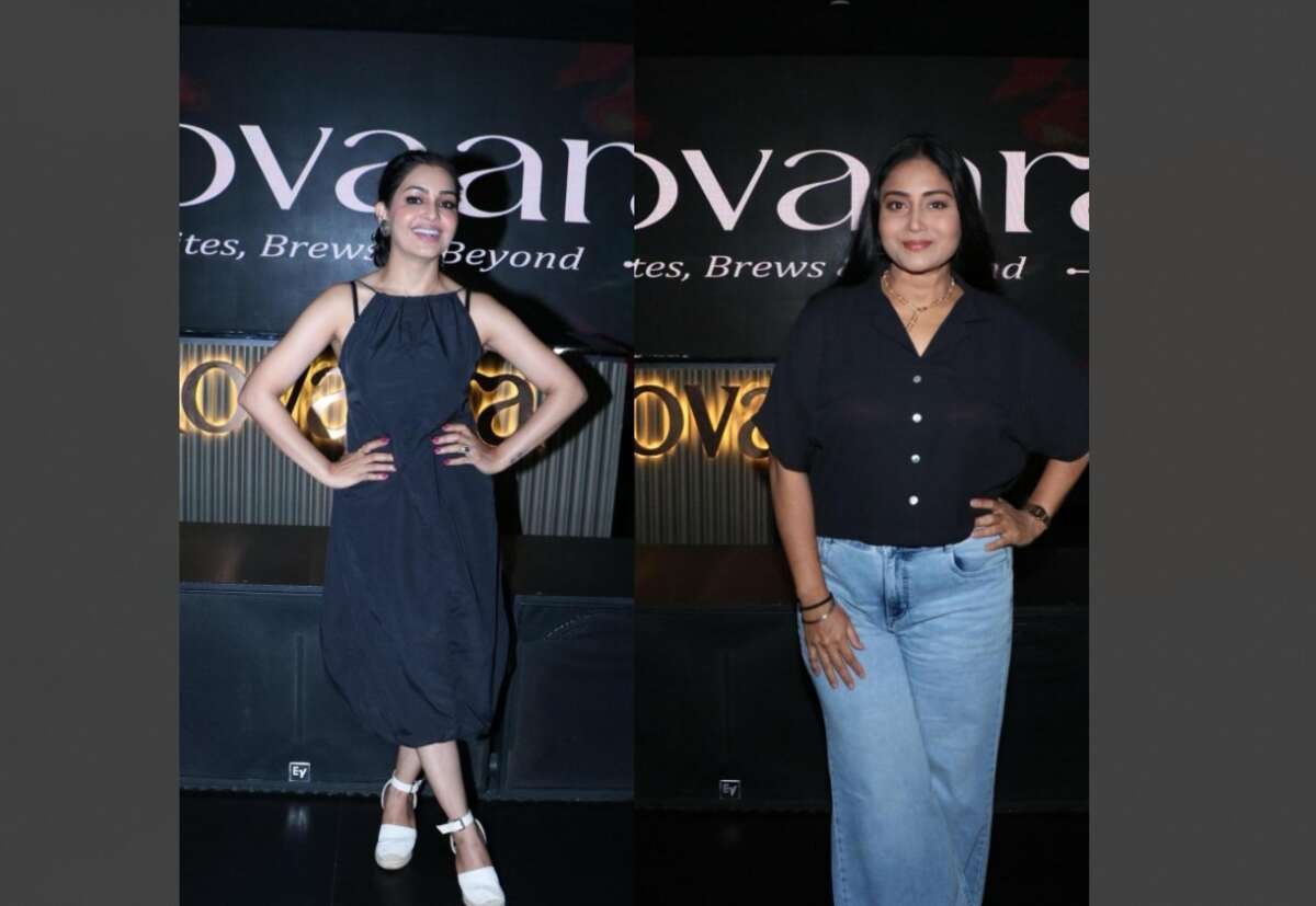 Actress Shubhangi Atre & Moon Banerjee meet each toher after 18 years at Novaara in Malad