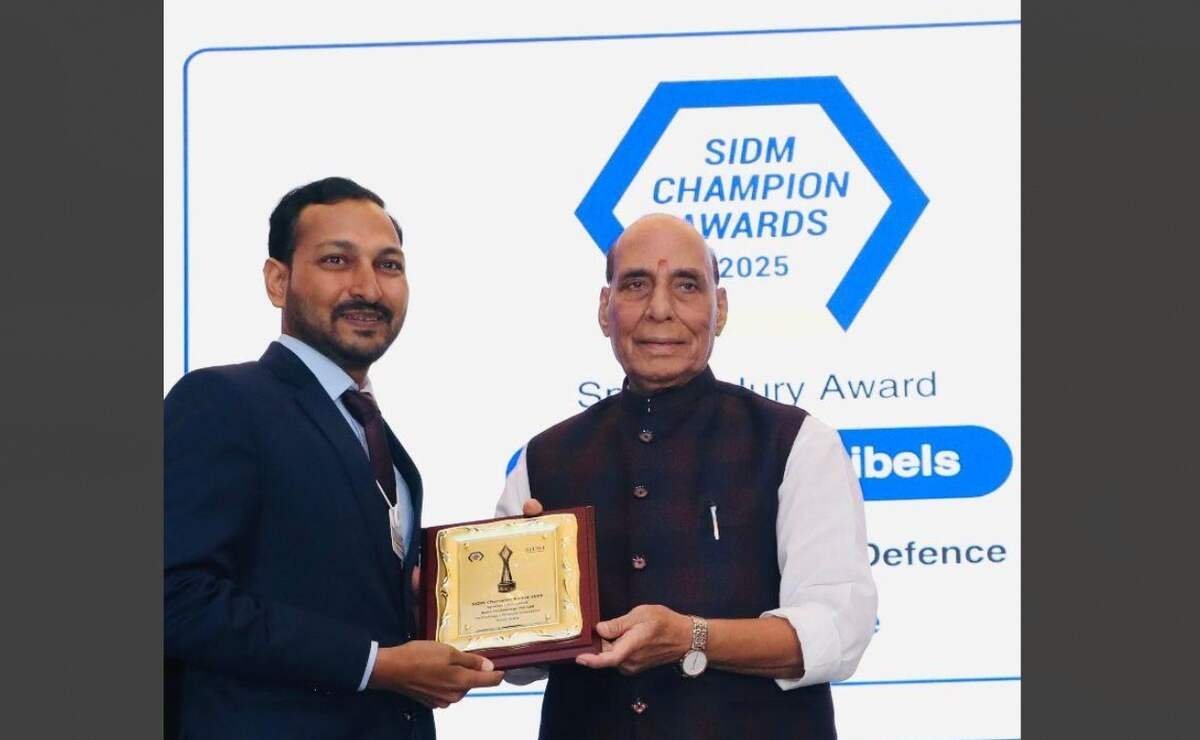 BonV Aero, SIDM Champion Award, Rajnath Singh, Defence Innovation, Aatmanirbhar Bharat, Aerospace Technology, Odisha Startup, Indigenous Manufacturing, Unmanned Aerial Systems, Defence Technology